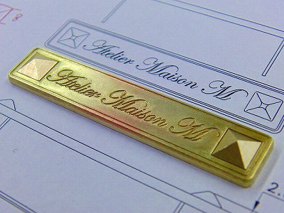 オーストラリアから、オーダーメイド・オリジナルロゴ入り、特注ネームプレート金具の製作依頼 　メタルハウス　オリジナル特注オーダーメイド金具製造販売　METAL  HOUSE   - about  metal fittings --オリジナルロゴプレート