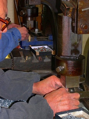 メタルハウスとオーダーメイド・オリジナル・特注金具の製作を支える、メタルハウスの職人、道具たち