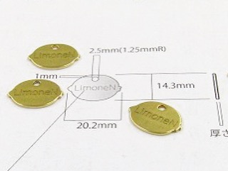 真鍮製のオリジナル、メタルアクセサリーチャームの特注オーダー