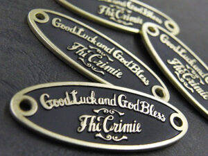 アーティスト、ライブ、芸能人、オリジナルロゴ入り、オーダーメイドの特注キーケース、キーホルダー 記念品 贈呈品 ノベルティー 販促品 ギフト プレゼント メタルハウス 金具 金属小物 革小物