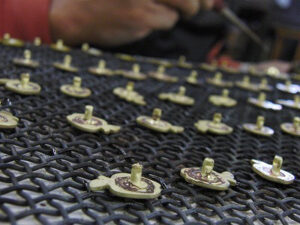 アルファベットチャーム、ブランドロゴタグ、プレートのオーダーメイド、特注製作。