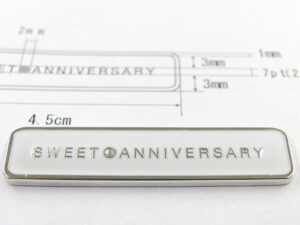歴史を刻んだ職人や機械や道具。長年の経験と歴史を積み重ねてきたからこそ作れる、誰にも真似できないモノ作りがここメタルハウスにはあります。ブランドイメージ、プロダクトにアクセントや装飾を飾れるオリジナル金具は全て職人やこの機械達によって丁寧にひとつひとつ生み出されています。