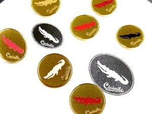 デザイナー、ブランド、学校法人、家具、建築、イベント、ライブ、ゴルフクラブ、記念品、ギフト、神社やお寺さまからの様々なオリジナル金具のイメージを形にしています。