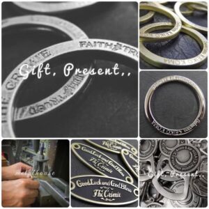 犬、猫、ベット、首輪用、　メタルハウスでは、お客様オリジナルブランドや、首輪、バッグ、小物、また洋服、記念品、プレゼントなど、アクセサリーパーツ、ダブルリング、キーホルダーの取り付けを始め、お客様のデザインやご希望に合わせた、オーダーメイドのモノ作りを提供しています。チャーム金具を特注で製作