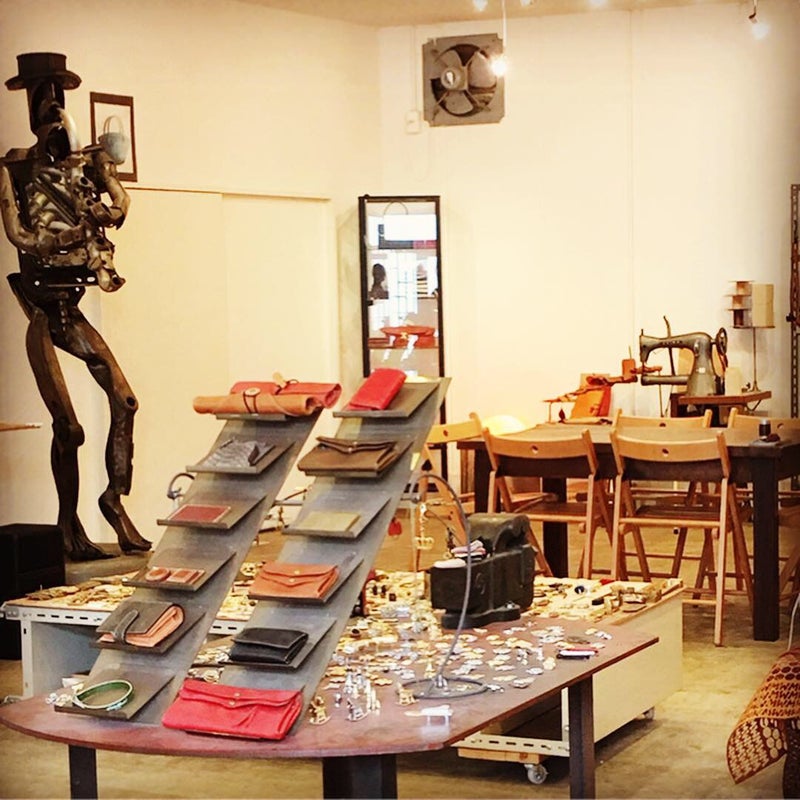 オーダーメイドの部屋番号入り、ホテルルームキー、オリジナルキーホルダー金具 メタルハウス メタルパーツ 金属パーツ ホテル部屋番号付きキーホルダー メタルハウス