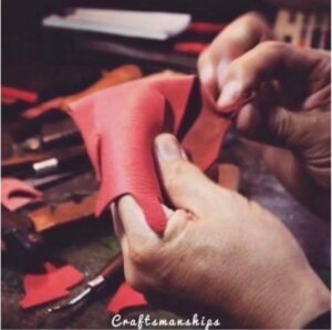 ブランド、記念、宿泊施設、イベント、アーティスト、建築、家具、さまざまな分野のプロフェッショナル達がオーダーメイドでオリジナルの金具を使用していただいています。