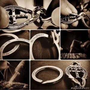 オーダーメイドで靴べらキーホルダーを製作することできます。真鍮製、ロゴやネーム、社名、ゴルフクラブ、イベント名などを自由に刻印。