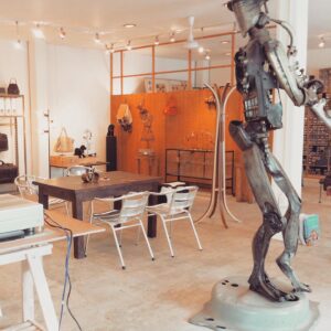 イメージやデザインを形にする、アイデアやインスピレーションを感じられる特別な場所。オーダーメイドにて物作りをお手伝いします。