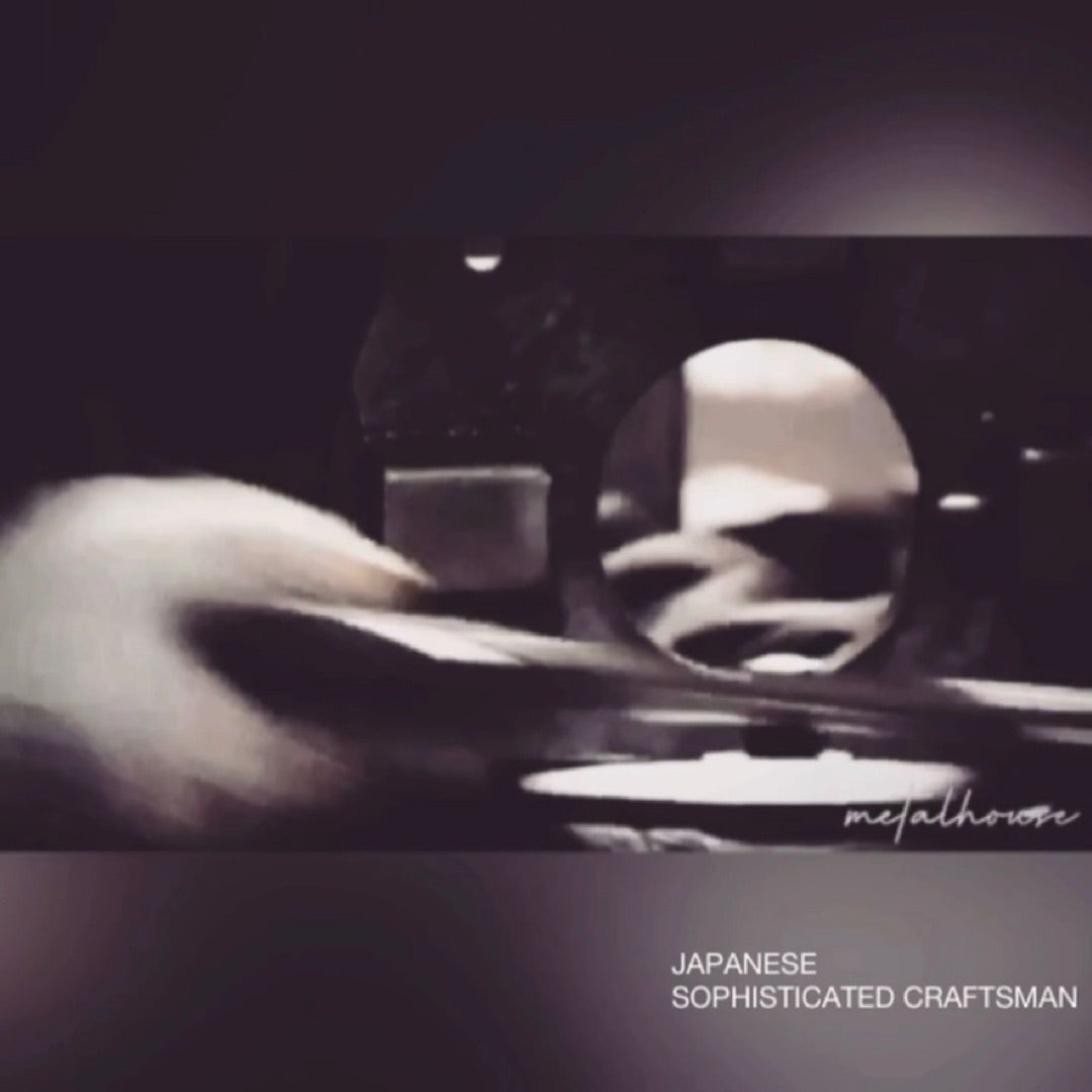  メタルハウスでは、デザイナー、ブランド、学校、家具、建築、ゴルフクラブ、記念品、ギフト、ホテルや旅館、宿泊施設、ライブ、コンサート、スポーツイベント、神社やお寺さまetc
