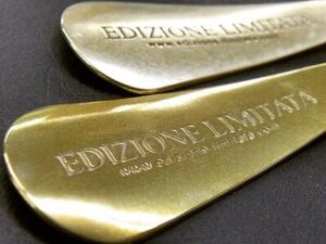 オリジナルロゴやモチーフを刻印、特注で靴べら、キーホルダー、金属小物、ブランドアイテムをオーダーメイドで作ります。