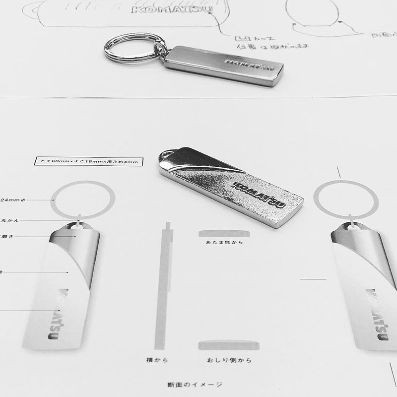  オーダーメイドのオリジナルロゴ入り、靴べらキーホルダーの特注生産　記念品　ノベルティー　販促品　プレゼント　ギフト　オーダーメイド