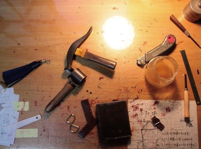  ファッション、アパレル、家具、バッグ、様々なブランド様へオーダーメイドのロゴ入り金具を製作。