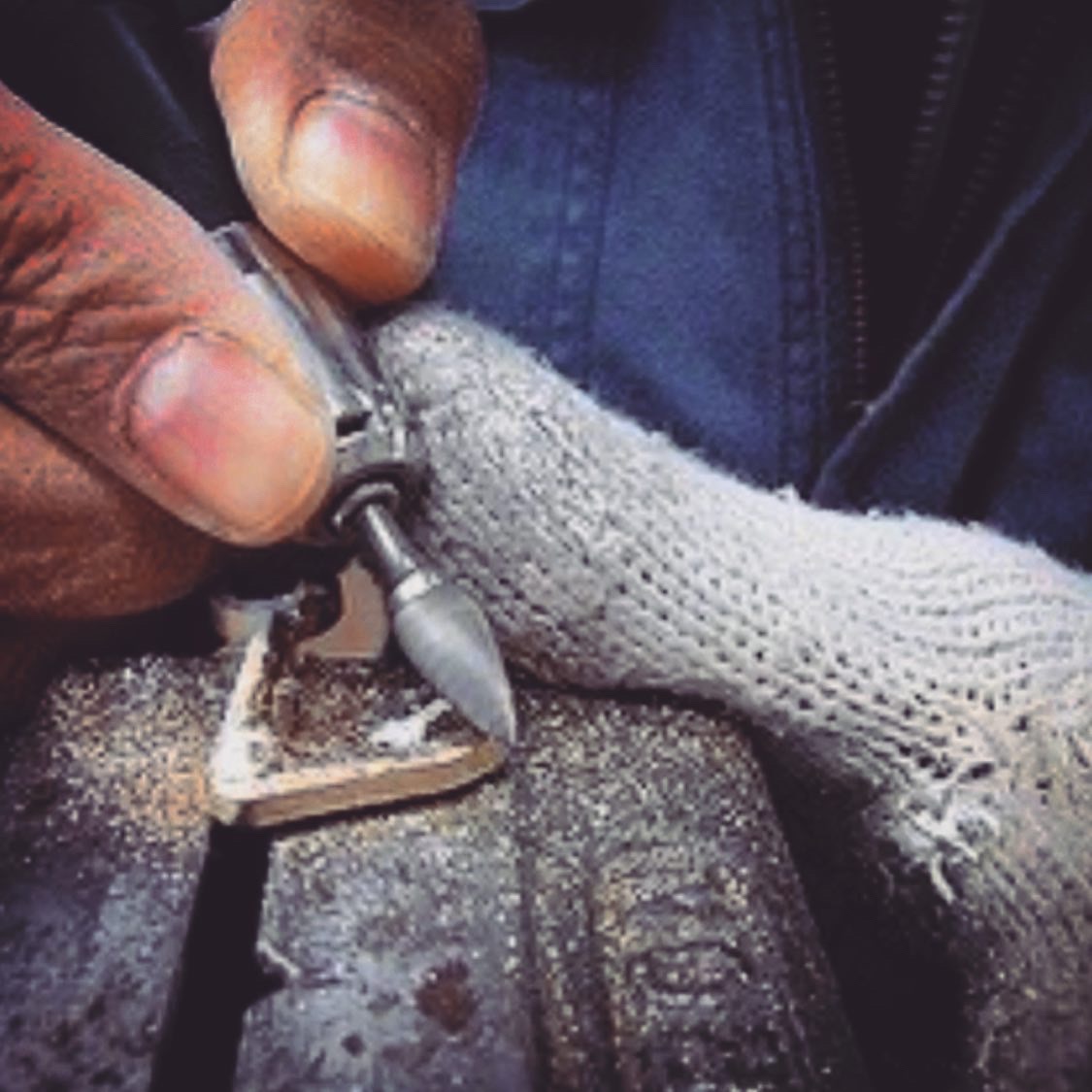 アパレルブランドさま用オリジナルキーホルダーの特注オーダー 記念品　ノベルティ　ギフト　販促品　贈呈品　オーダーメイド　特注